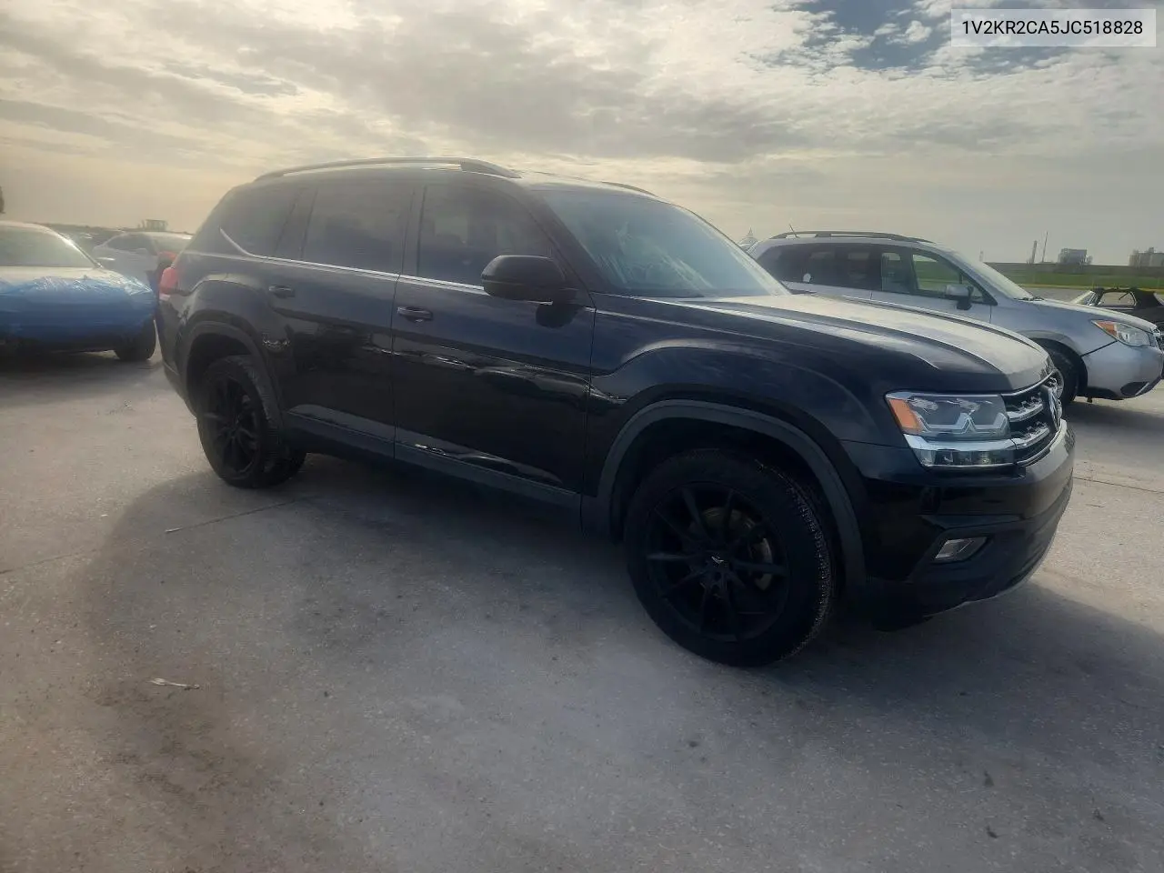 2018 Volkswagen Atlas Se VIN: 1V2KR2CA5JC518828 Lot: 61182236