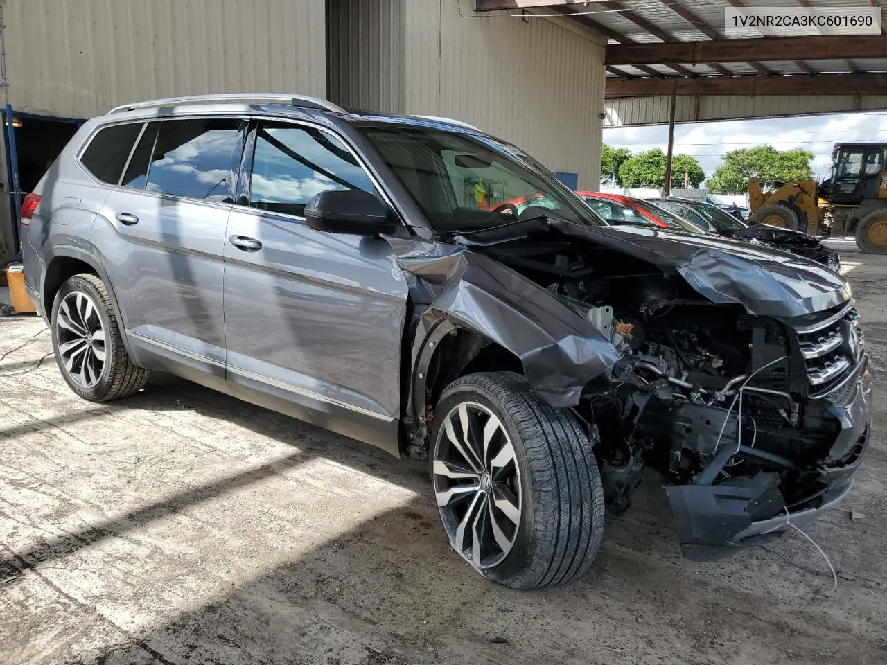 1V2NR2CA3KC601690 2019 Volkswagen Atlas Sel Premium