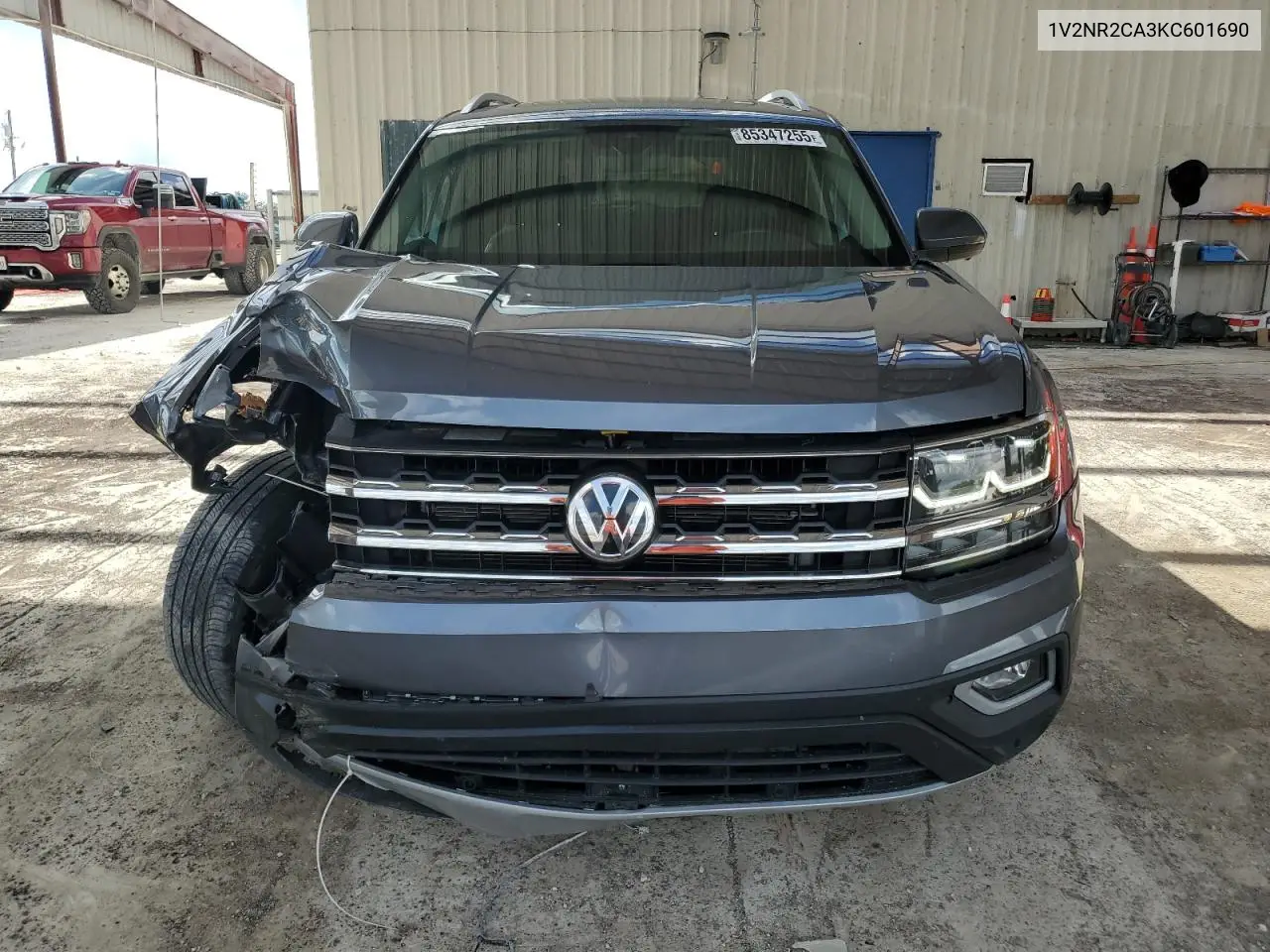 1V2NR2CA3KC601690 2019 Volkswagen Atlas Sel Premium