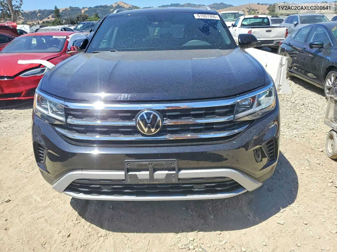 2020 Volkswagen Atlas Cross Sport Sel Premium R-Line VIN: 1V2AC2CAXLC200641 Lot: 61007906
