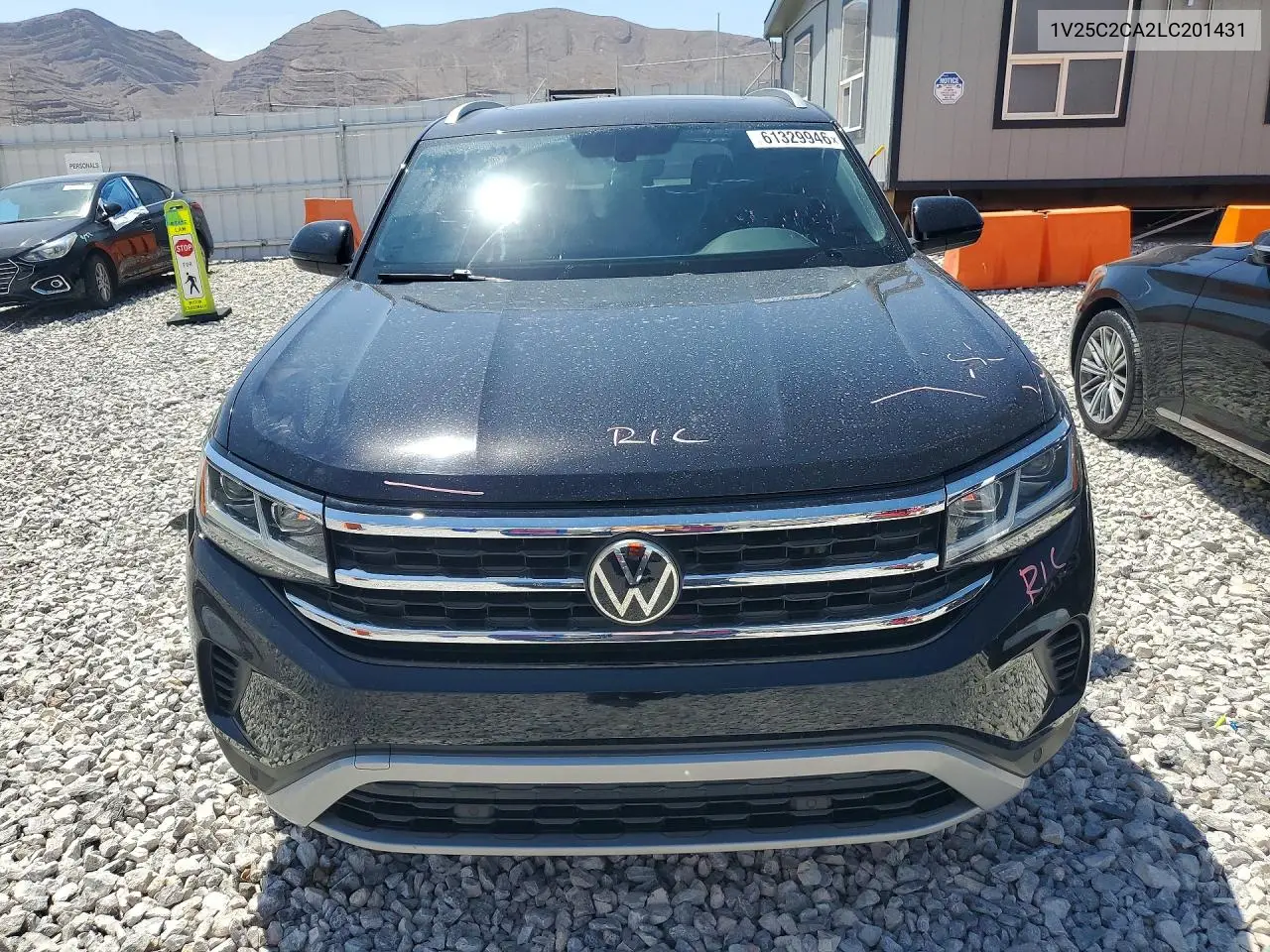 2020 Volkswagen Atlas Cross Sport Se VIN: 1V25C2CA2LC201431 Lot: 61329946