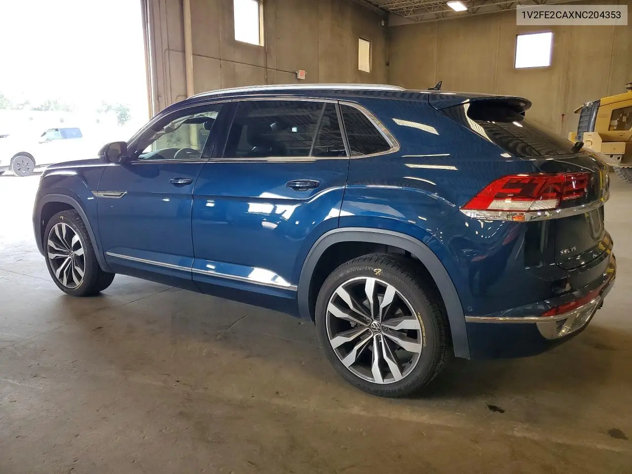 2022 Volkswagen Atlas Cross Sport Sel Premium R-Line VIN: 1V2FE2CAXNC204353 Lot: 59388296