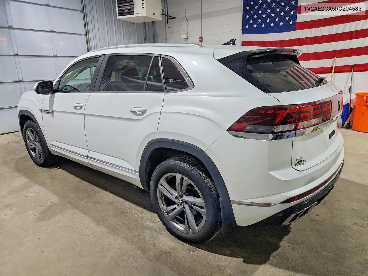 2024 Volkswagen Atlas Cross Sport Sel R-Line VIN: 1V2AE2CA5RC204583 Lot: 55207766