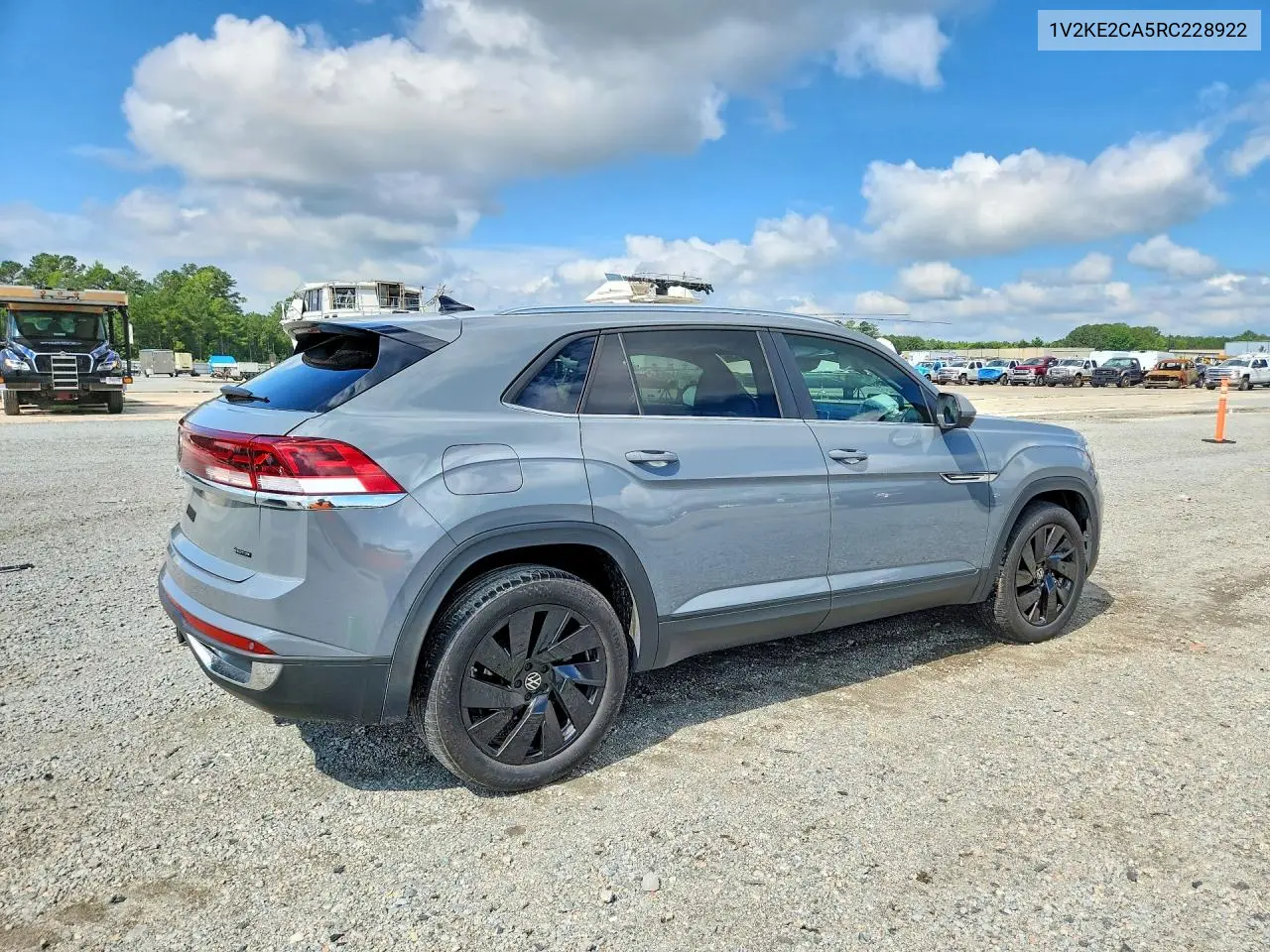 2024 Volkswagen Atlas Cross Sport Se VIN: 1V2KE2CA5RC228922 Lot: 58458436