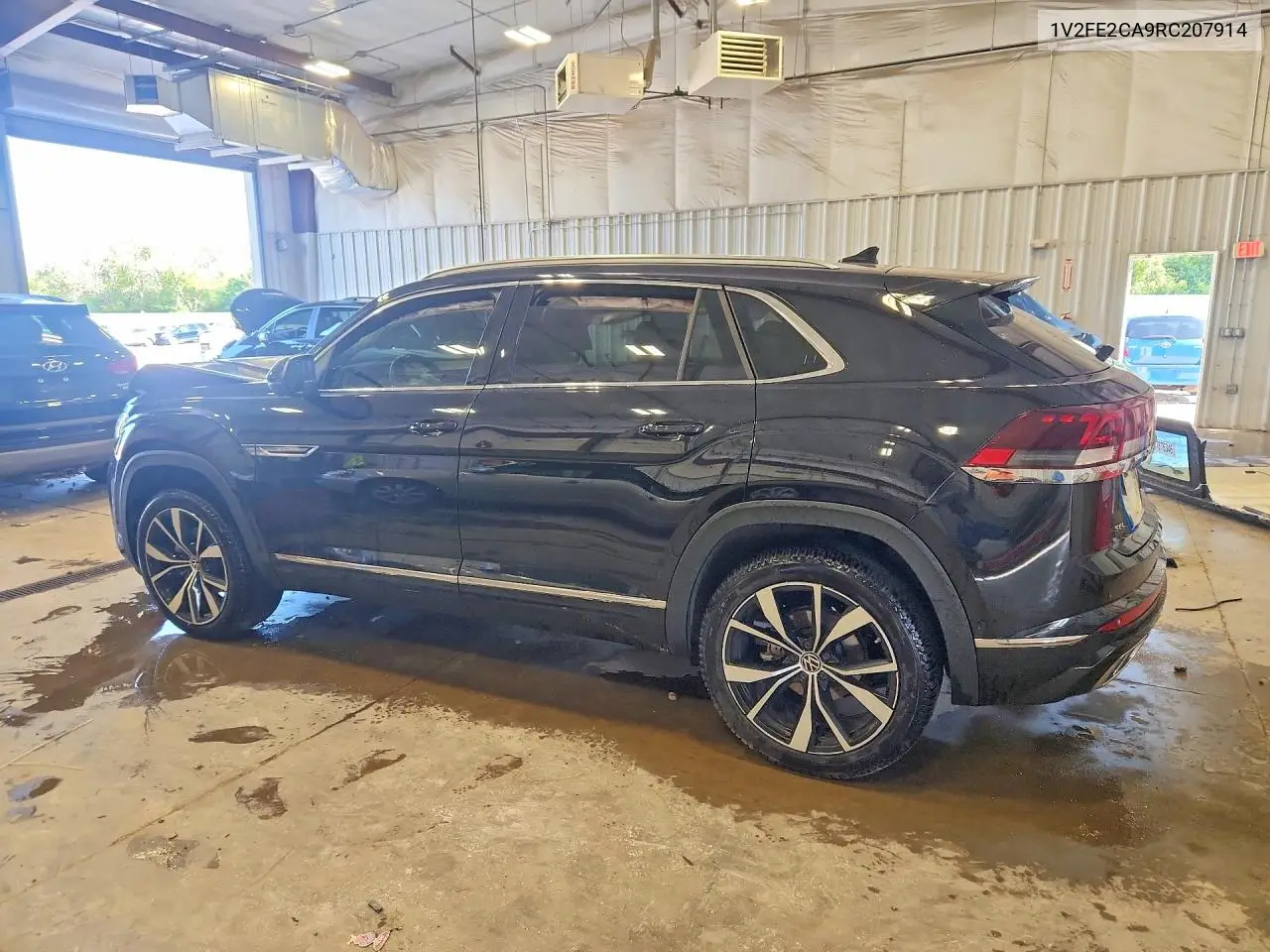 2024 Volkswagen Atlas Cross Sport Sel Premium R-Line VIN: 1V2FE2CA9RC207914 Lot: 59789856
