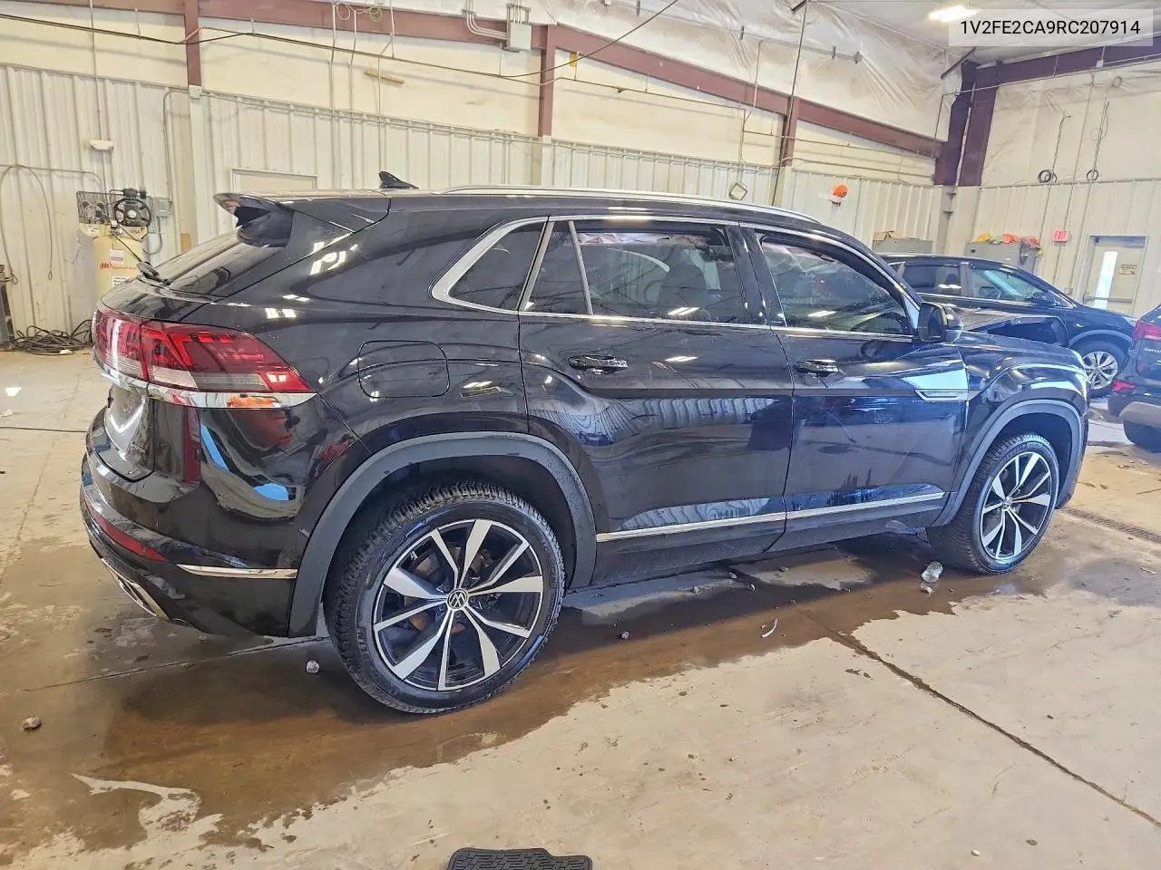 2024 Volkswagen Atlas Cross Sport Sel Premium R-Line VIN: 1V2FE2CA9RC207914 Lot: 59789856