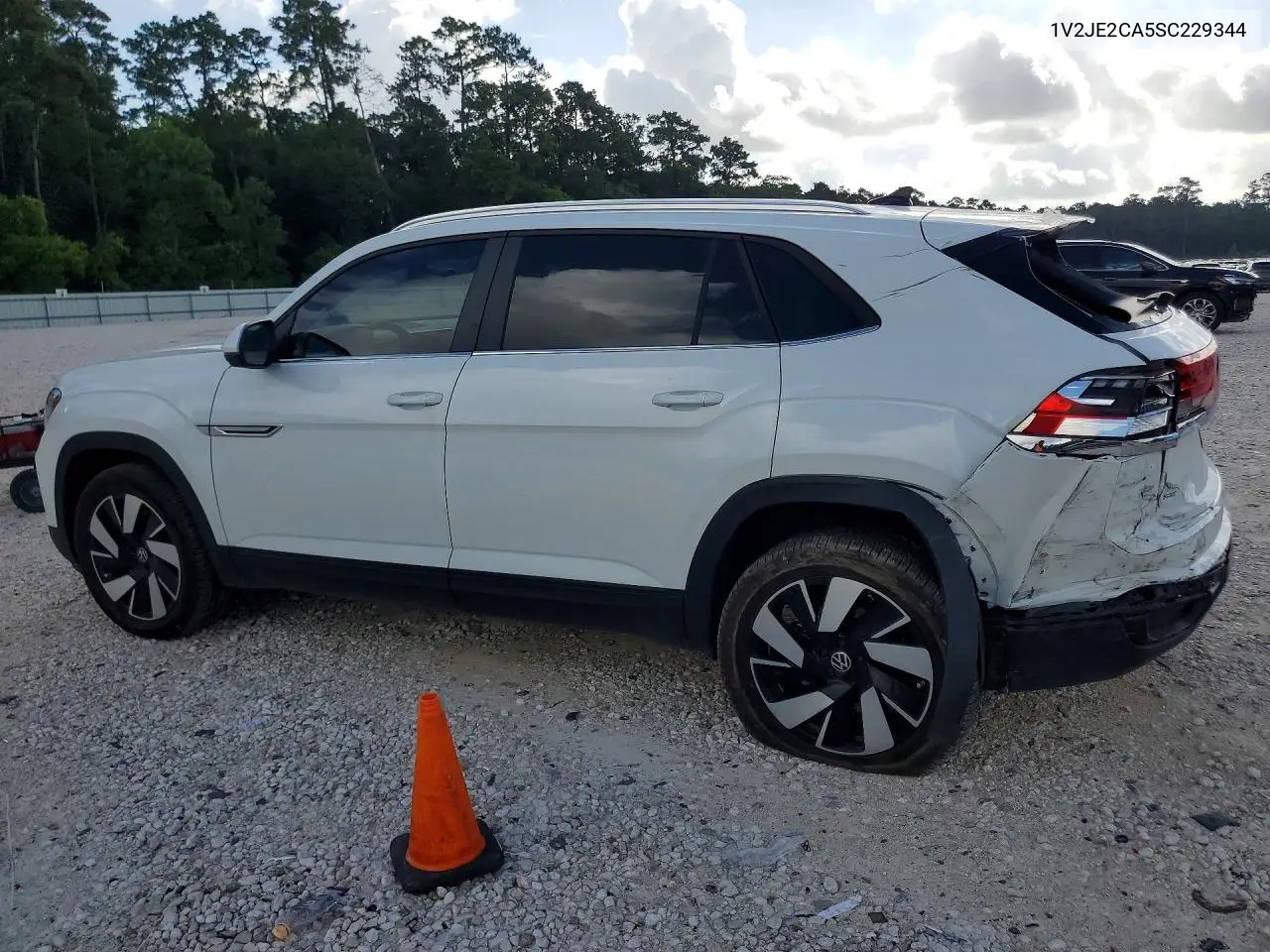 2025 Volkswagen Atlas Cross Sport Se VIN: 1V2JE2CA5SC229344 Lot: 56154296