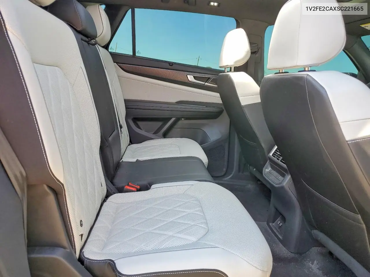 2025 Volkswagen Atlas Cross Sport Sel Premium R-Line VIN: 1V2FE2CAXSC221665 Lot: 57227546