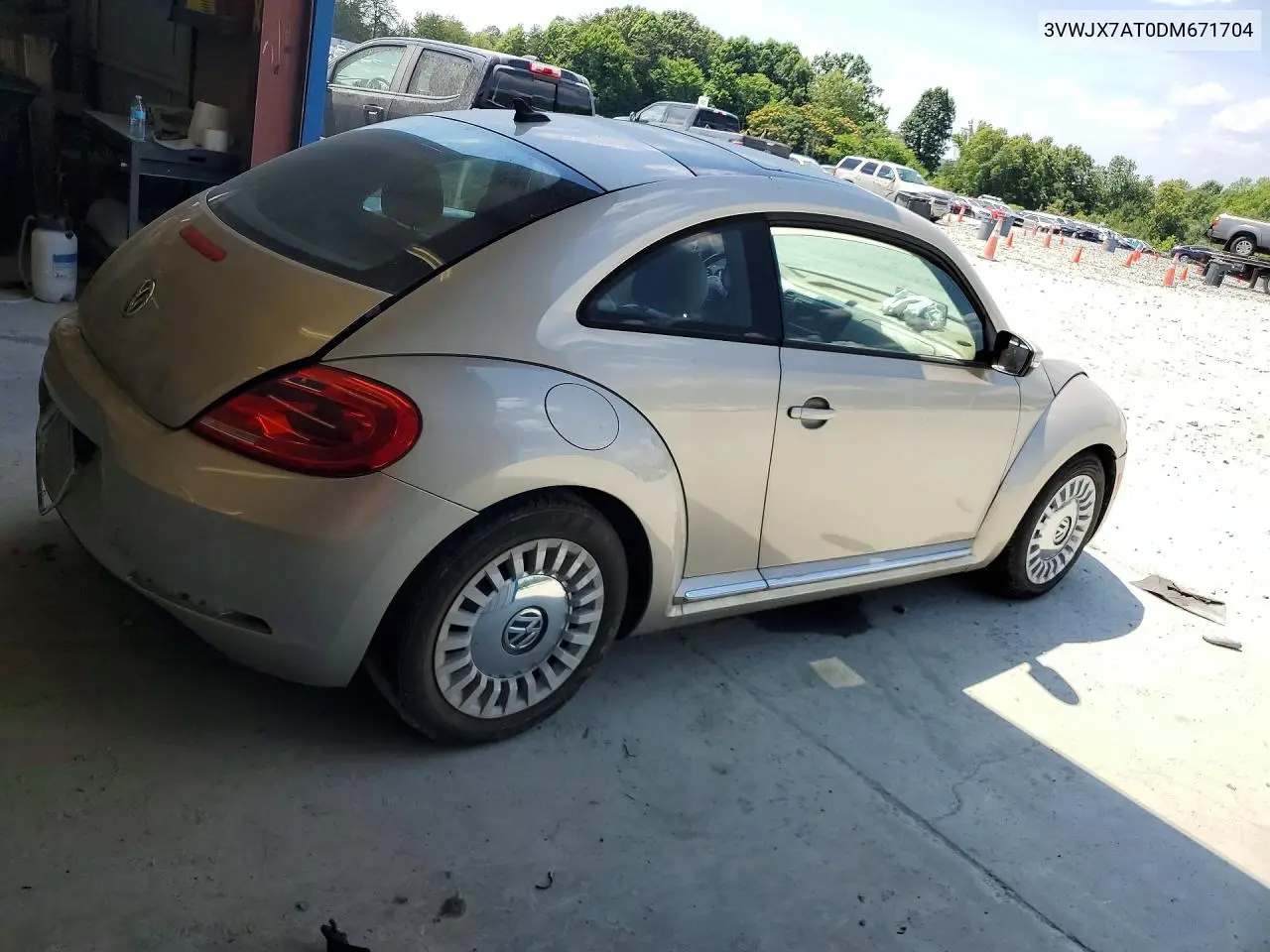 2013 Volkswagen Beetle VIN: 3VWJX7AT0DM671704 Lot: 56408706