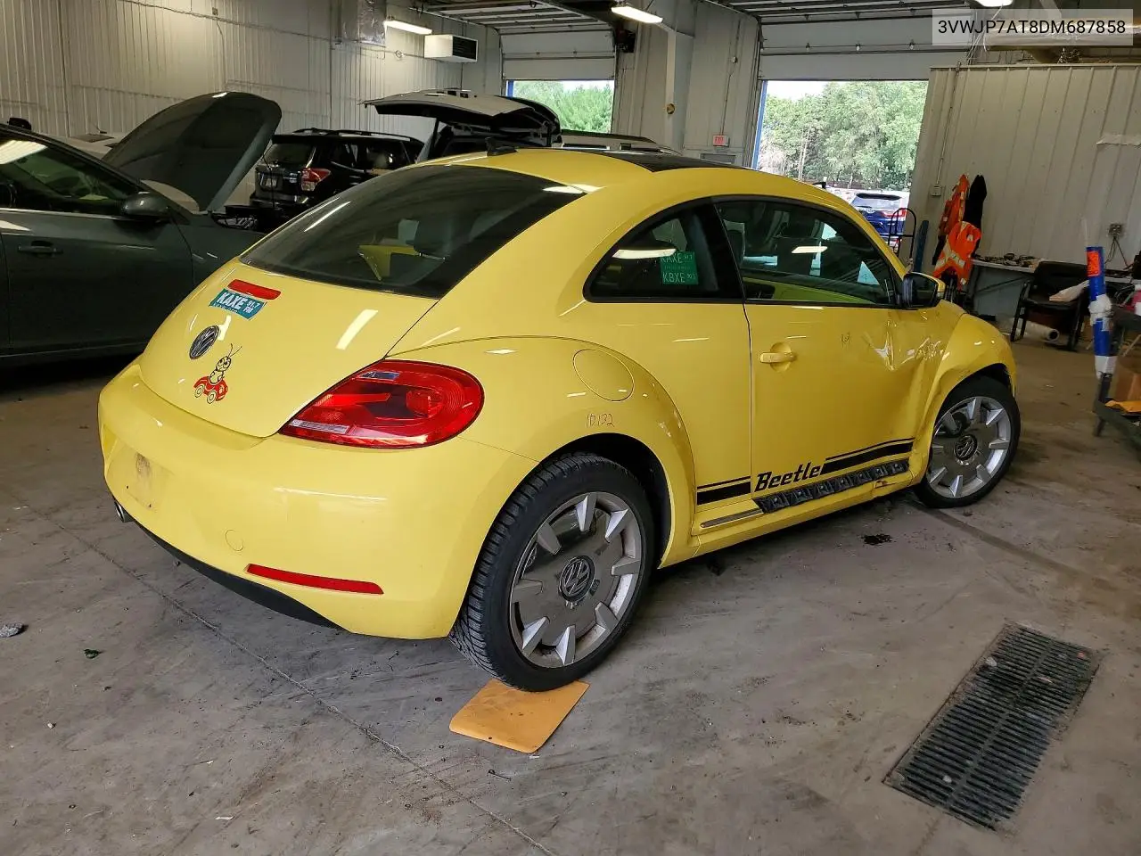 2013 Volkswagen Beetle VIN: 3VWJP7AT8DM687858 Lot: 62103446