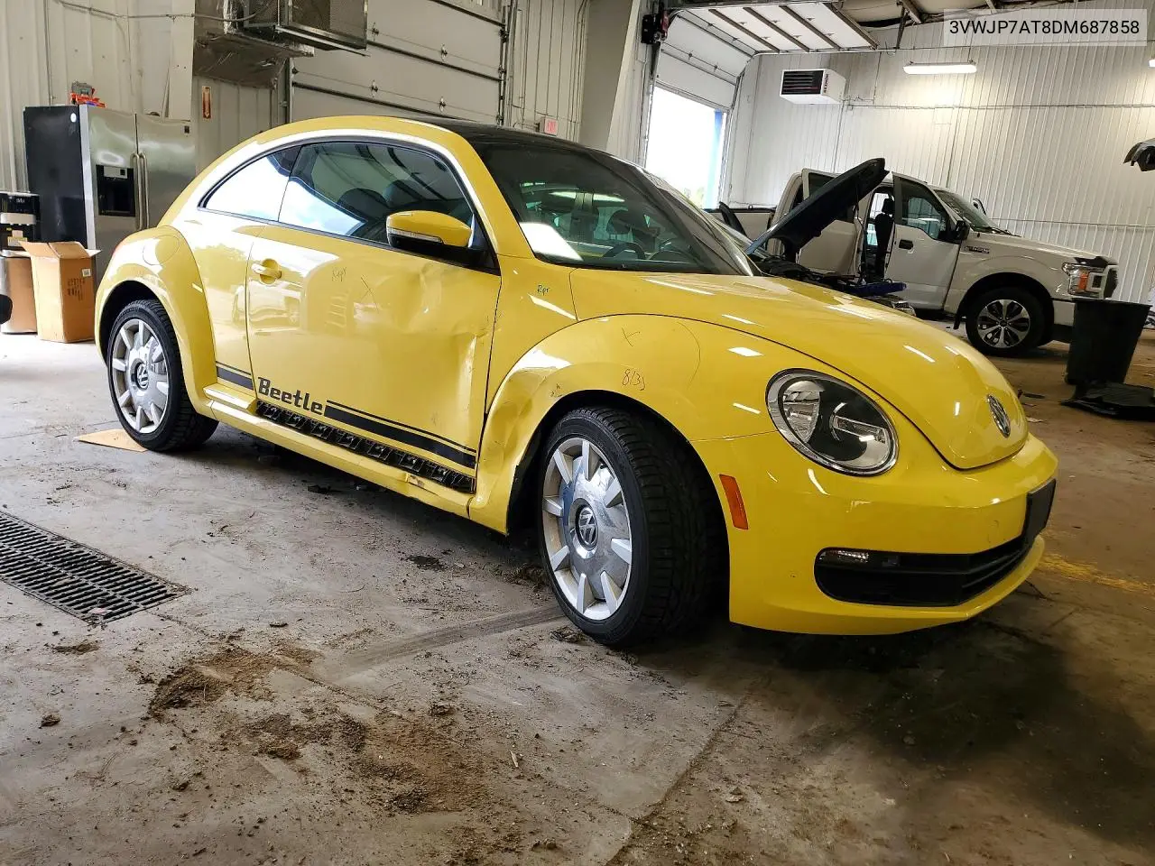 2013 Volkswagen Beetle VIN: 3VWJP7AT8DM687858 Lot: 62103446