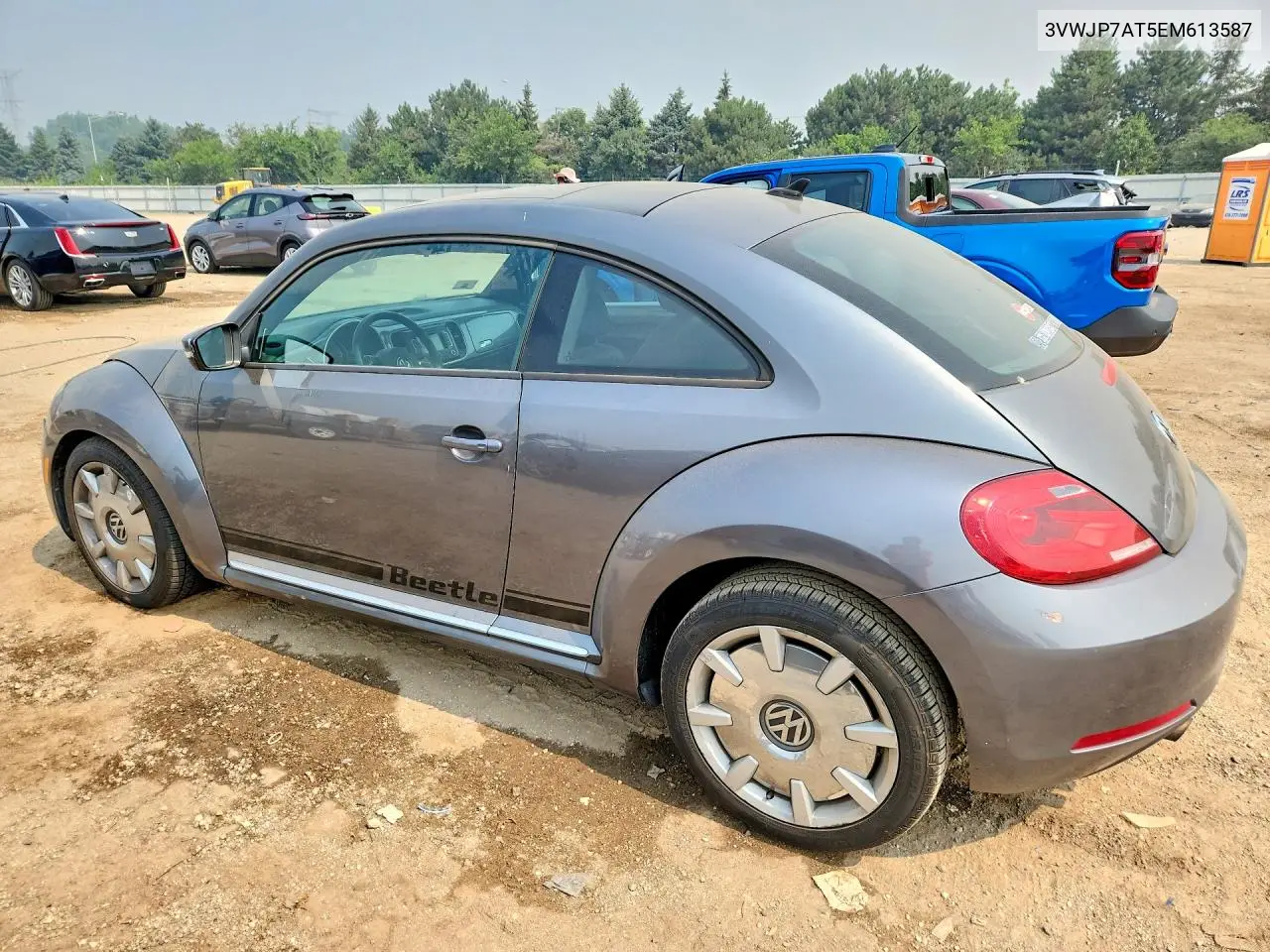 2014 Volkswagen Beetle VIN: 3VWJP7AT5EM613587 Lot: 60799106