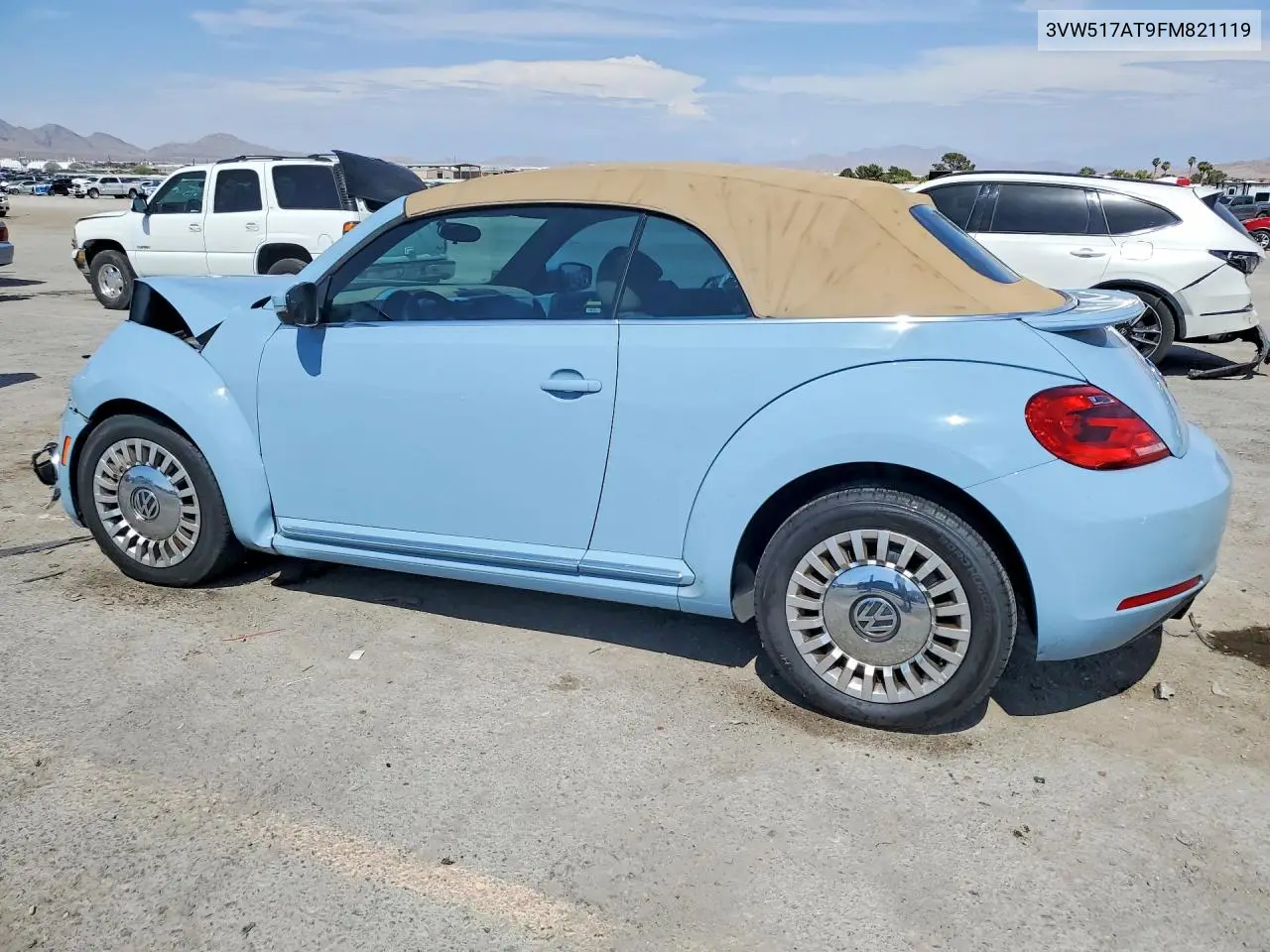 2015 Volkswagen Beetle 1.8T VIN: 3VW517AT9FM821119 Lot: 61349856