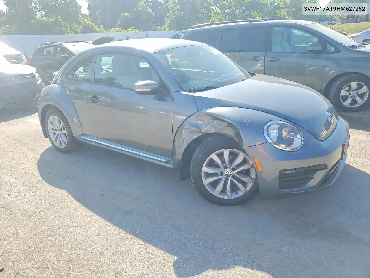 2017 Volkswagen Beetle 1.8T/S/Classic/Pink VIN: 3VWF17AT9HM627262 Lot: 61112456