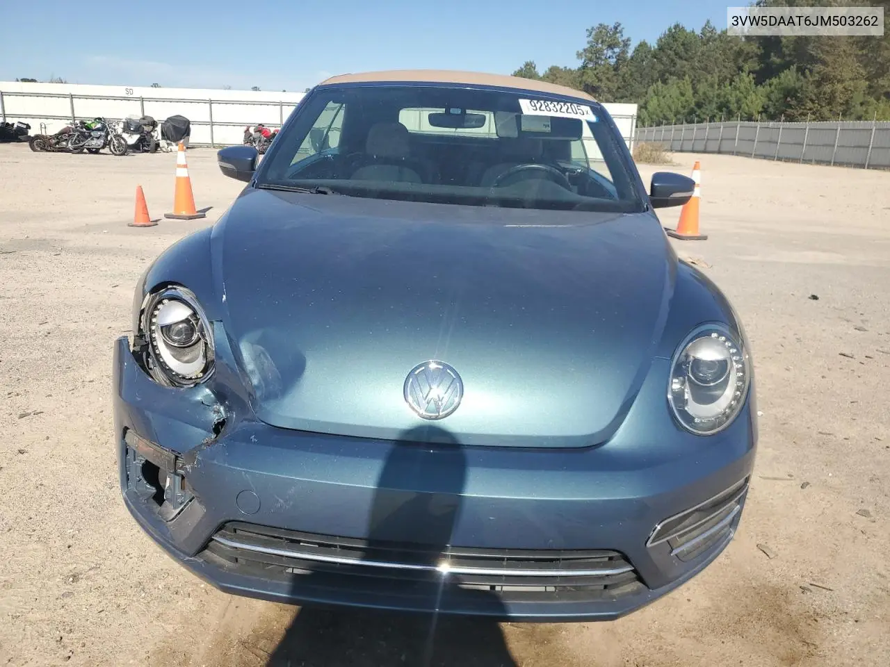 3VW5DAAT6JM503262 2018 Volkswagen Beetle S