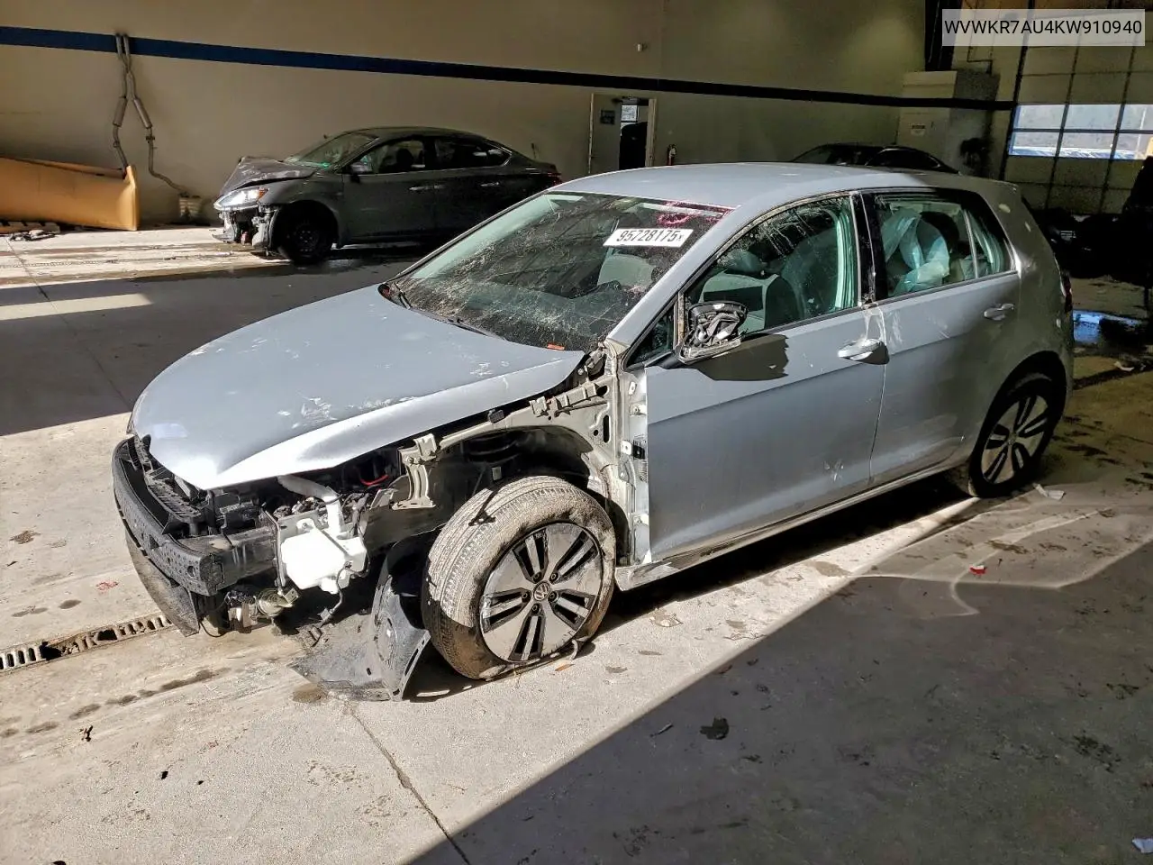 WVWKR7AU4KW910940 2019 Volkswagen E-Golf Se