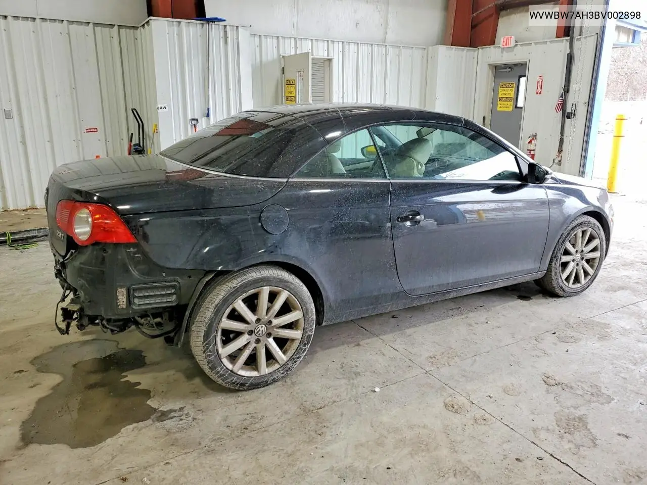 2011 Volkswagen Eos Komfort VIN: WVWBW7AH3BV002898 Lot: 99867775