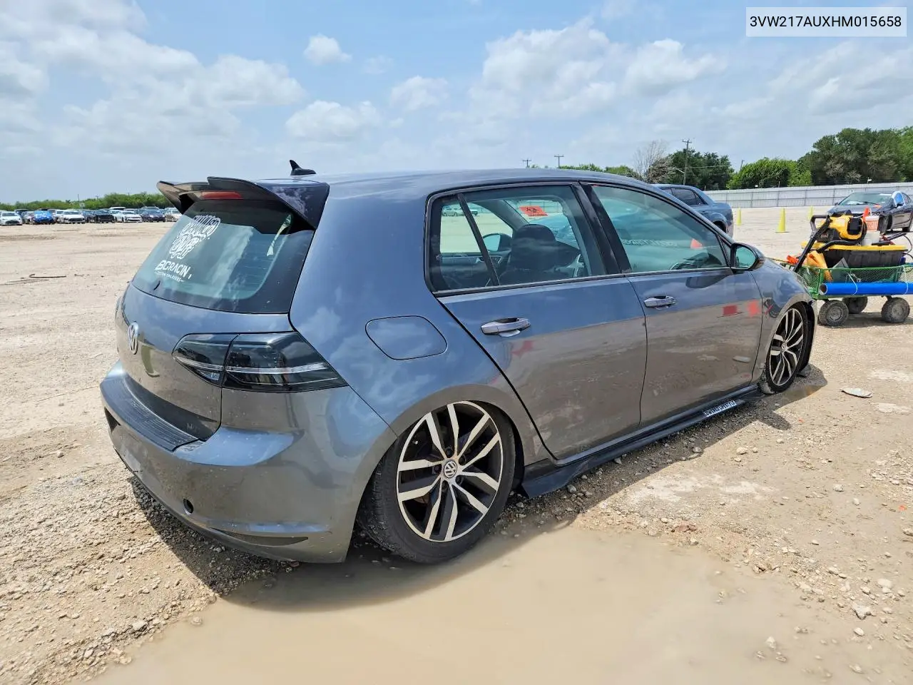 2017 Volkswagen Golf S VIN: 3VW217AUXHM015658 Lot: 61801586