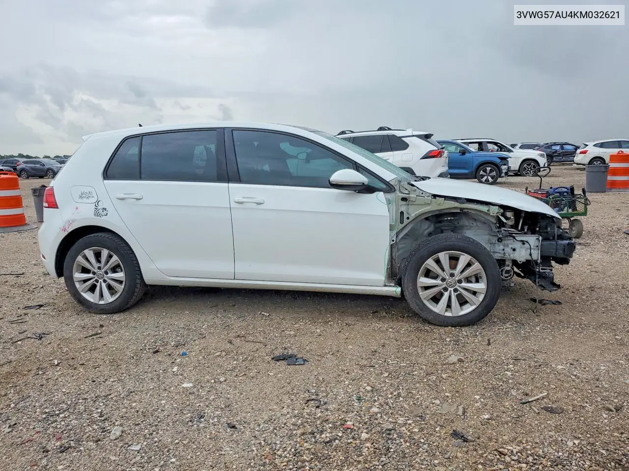 2019 Volkswagen Golf S VIN: 3VWG57AU4KM032621 Lot: 56574586