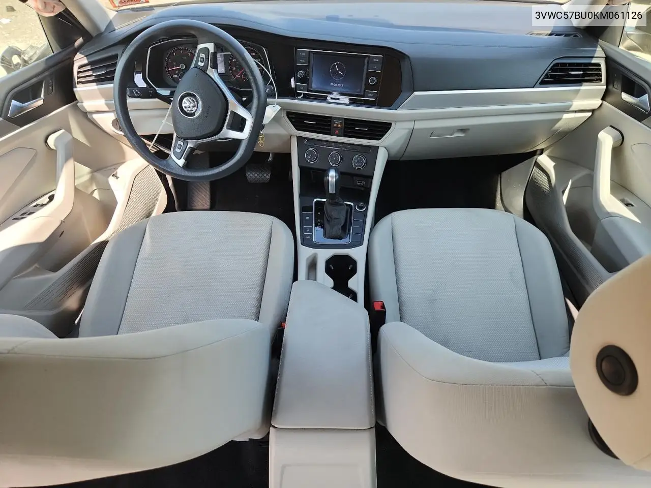 3VWC57BU0KM061126 2019 Volkswagen Jetta S