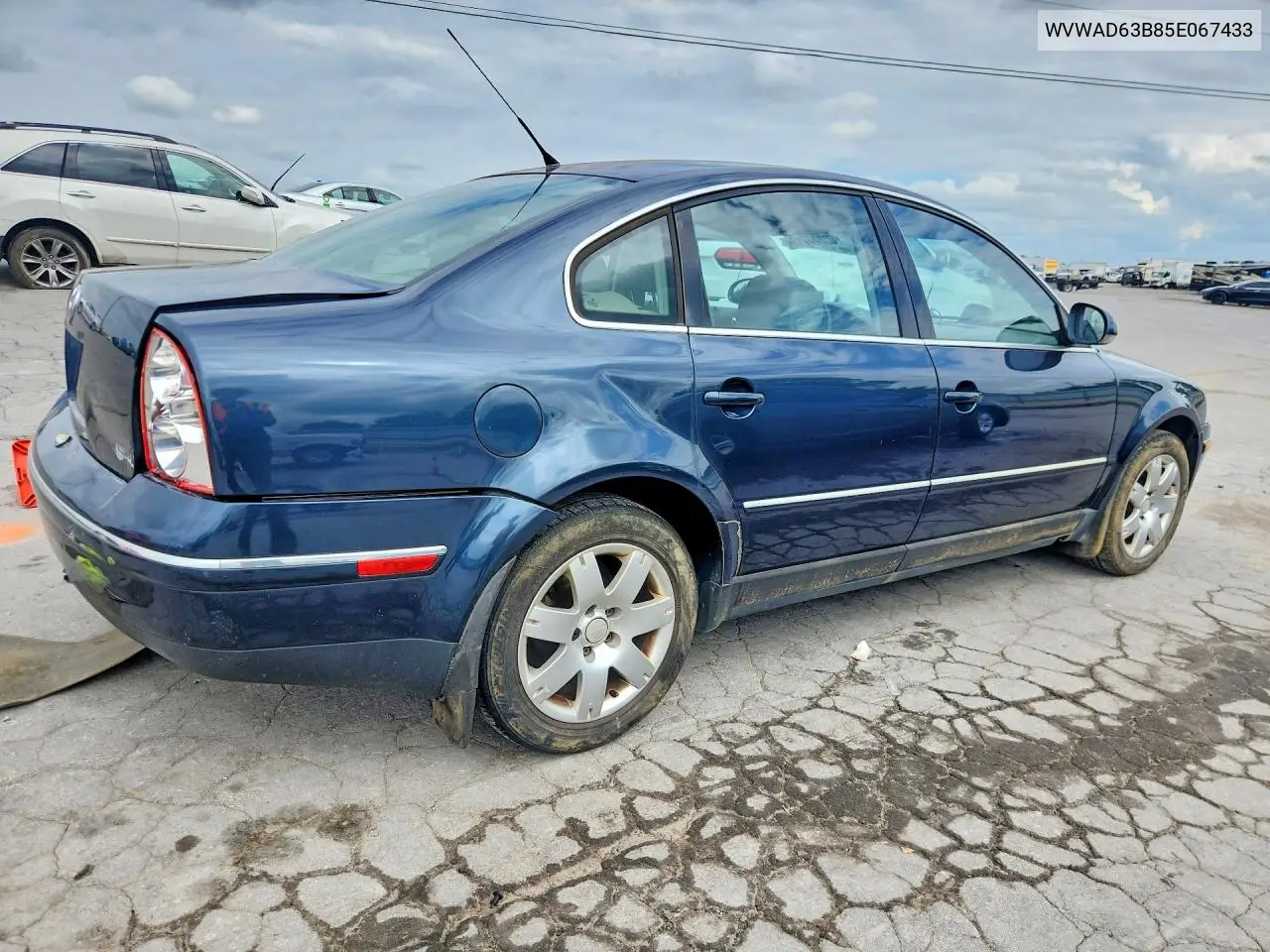 2005 Volkswagen Passat Gls VIN: WVWAD63B85E067433 Lot: 60827716