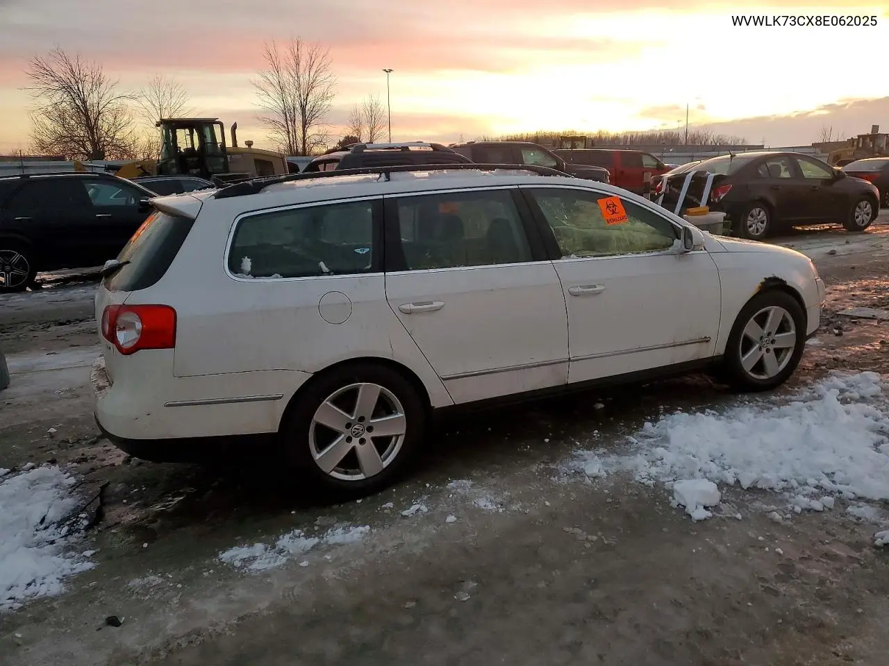2008 Volkswagen Passat Wagon Komfort VIN: WVWLK73CX8E062025 Lot: 98254375