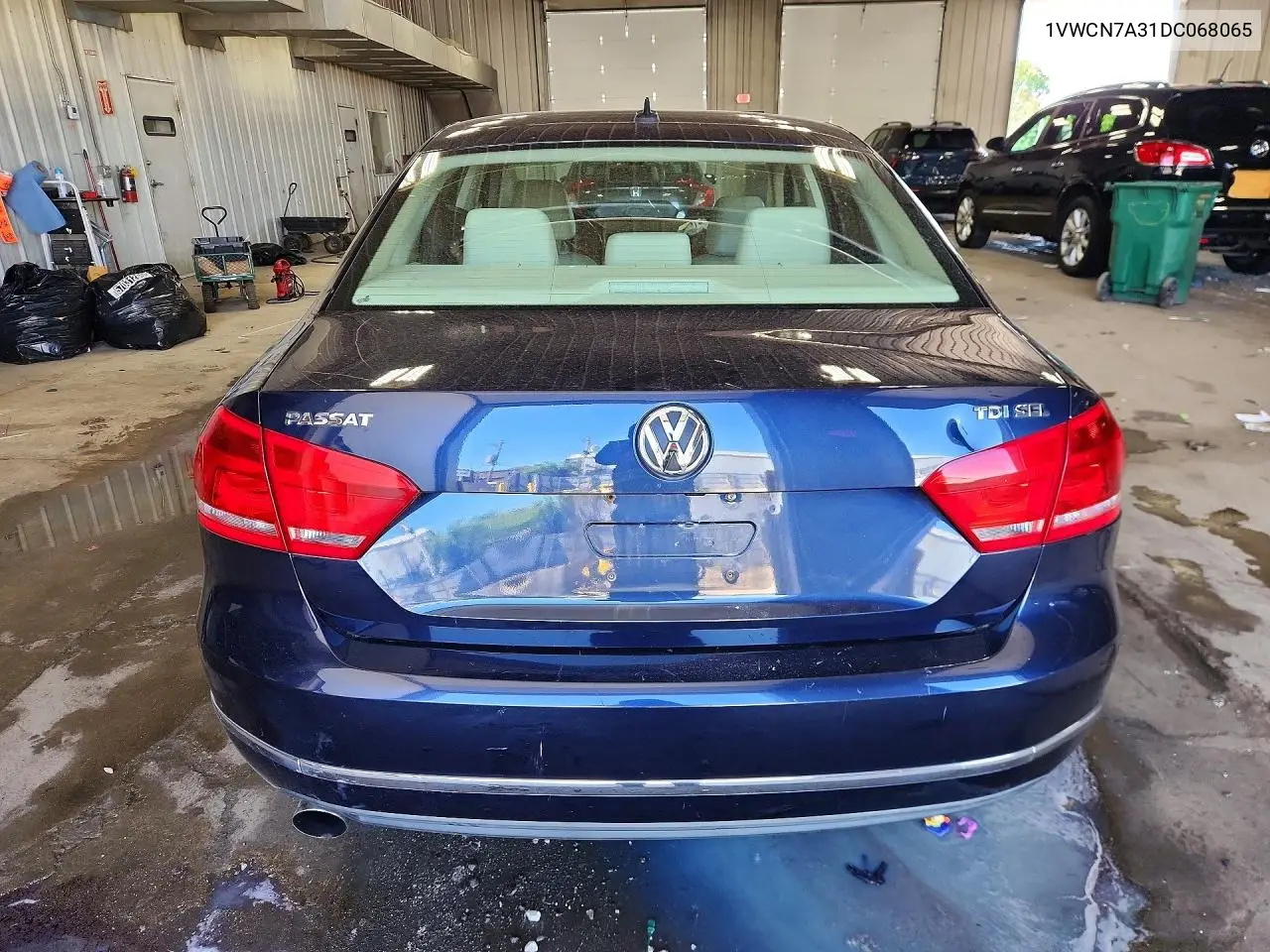 2013 Volkswagen Passat Sel VIN: 1VWCN7A31DC068065 Lot: 57499626