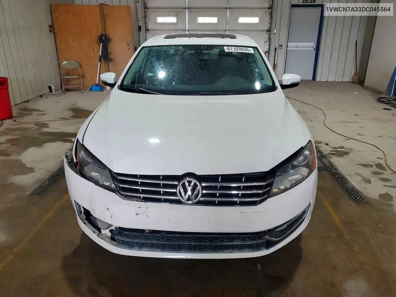 2013 Volkswagen Passat Sel VIN: 1VWCN7A33DC045564 Lot: 61103936