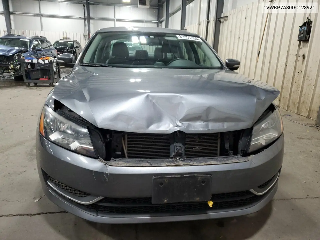 1VWBP7A30DC123921 2013 Volkswagen Passat Se