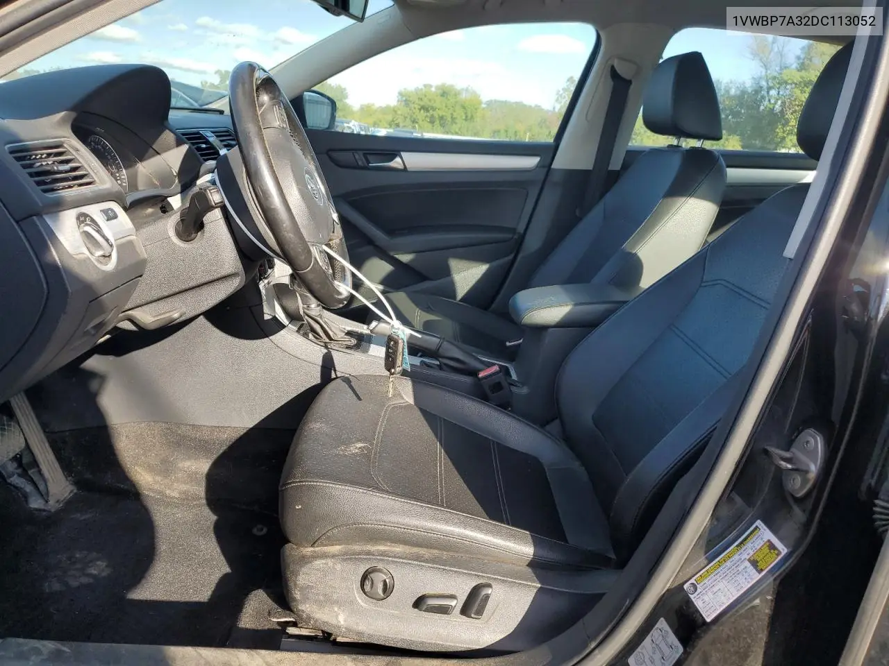 1VWBP7A32DC113052 2013 Volkswagen Passat