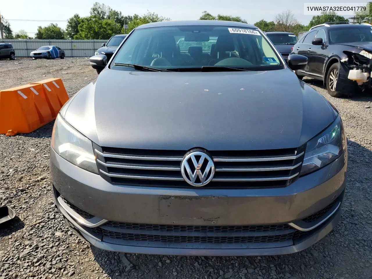 2014 Volkswagen Passat S VIN: 1VWAS7A32EC041779 Lot: 60918166