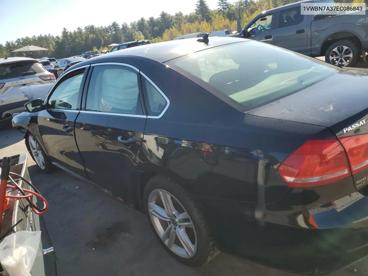 1VWBN7A37EC086843 2014 Volkswagen Passat Se