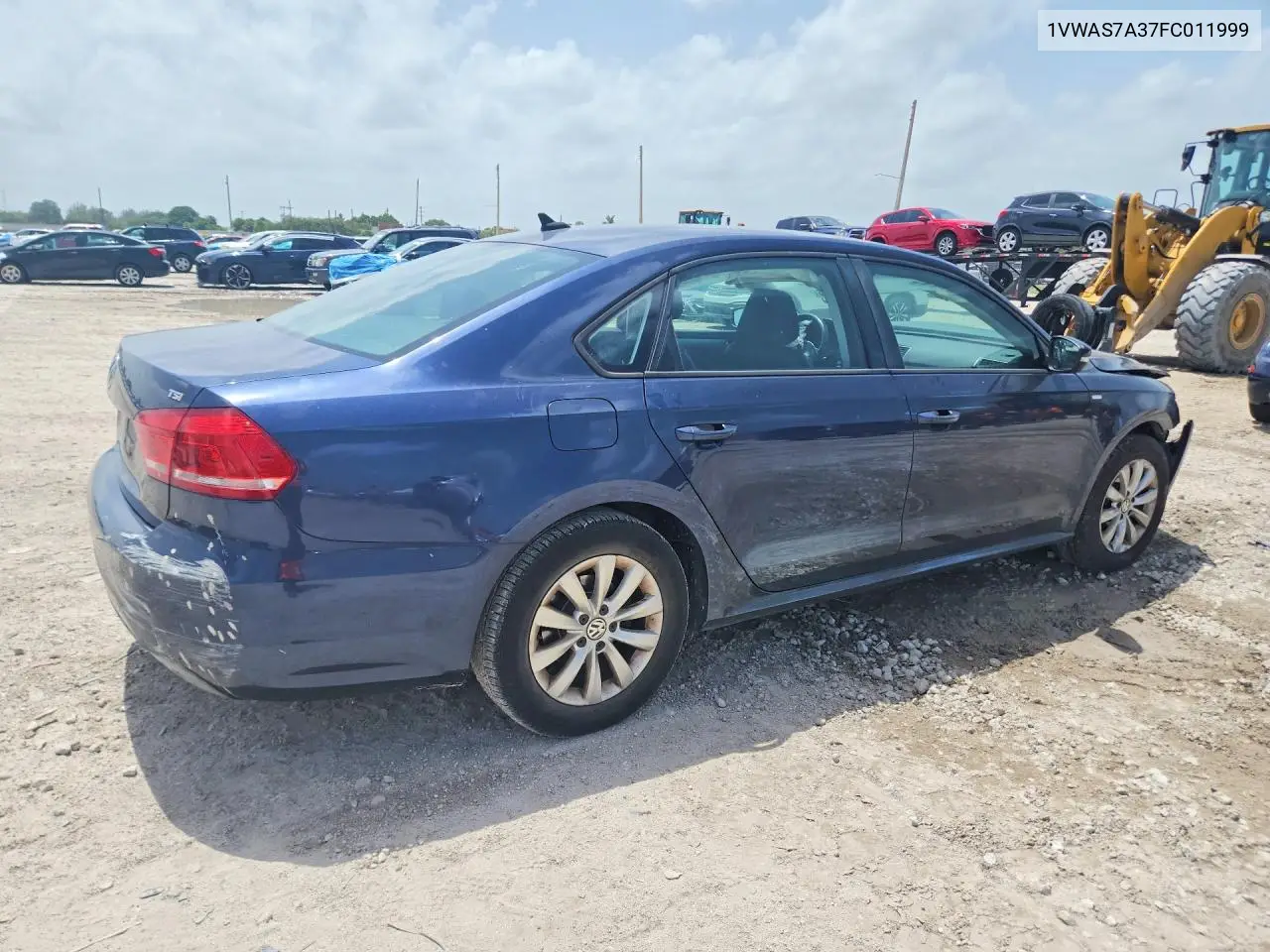2015 Volkswagen Passat S VIN: 1VWAS7A37FC011999 Lot: 60156626