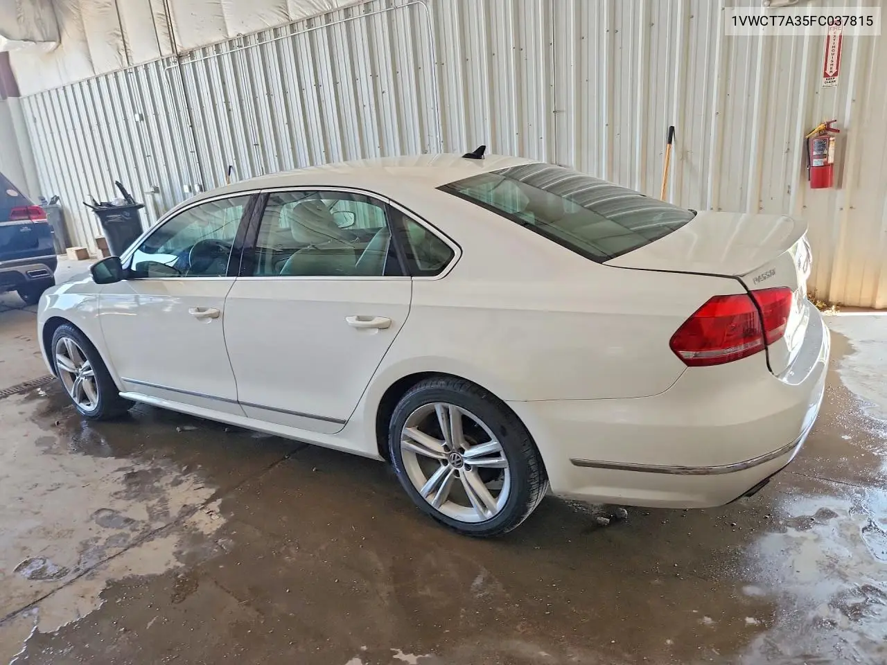 2015 Volkswagen Passat Sel VIN: 1VWCT7A35FC037815 Lot: 60641116