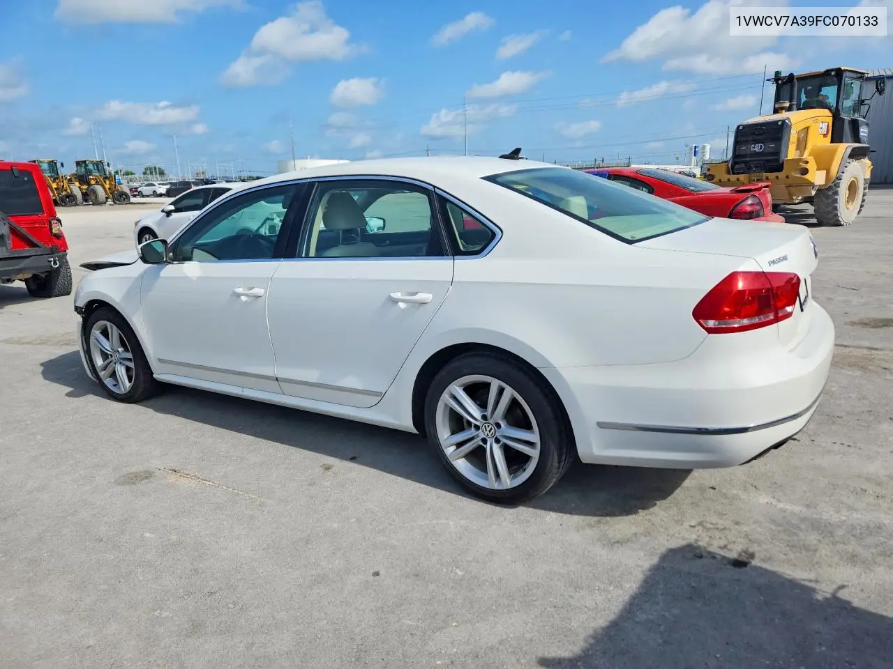 2015 Volkswagen Passat Sel VIN: 1VWCV7A39FC070133 Lot: 60717556