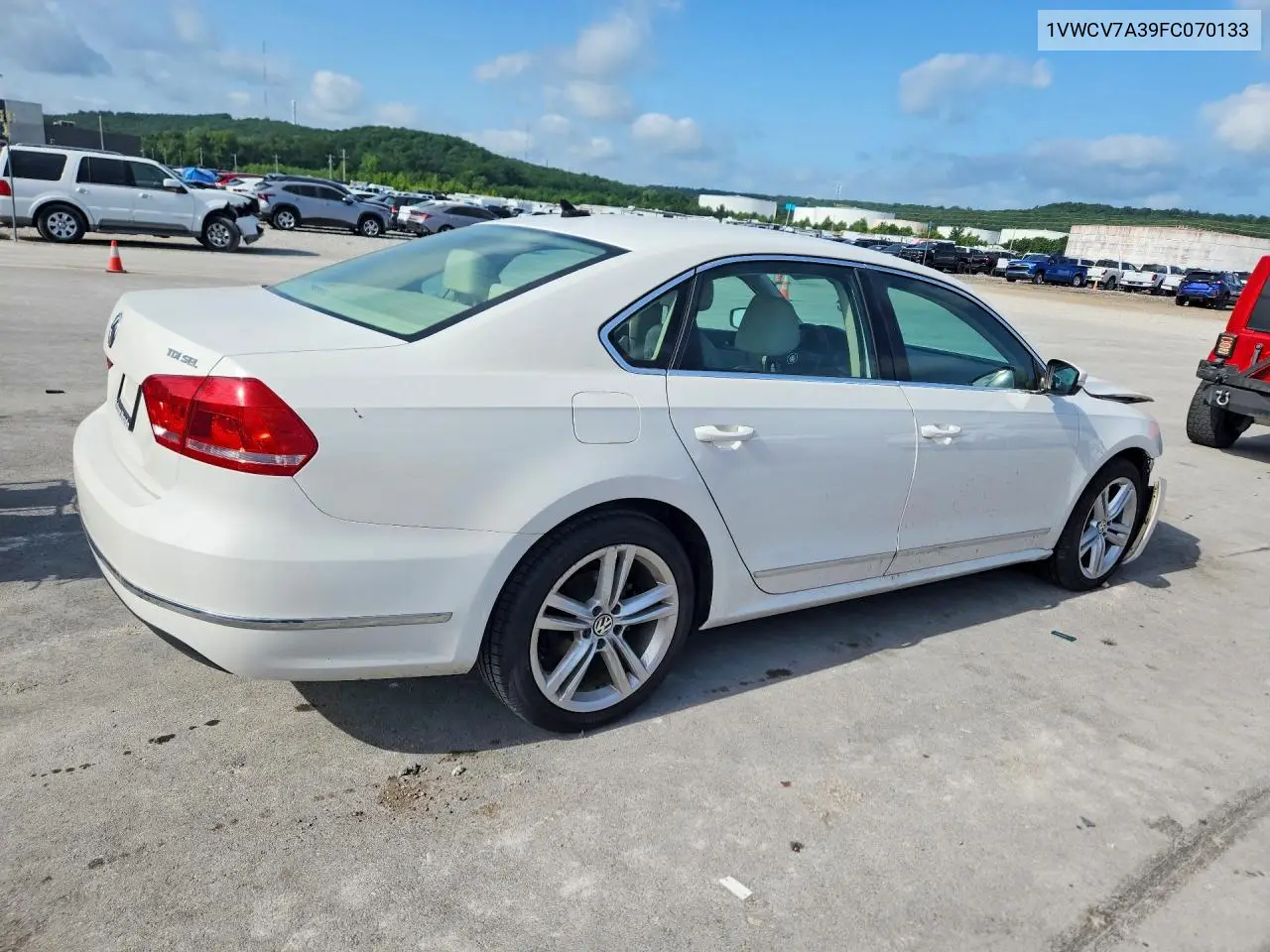 2015 Volkswagen Passat Sel VIN: 1VWCV7A39FC070133 Lot: 60717556
