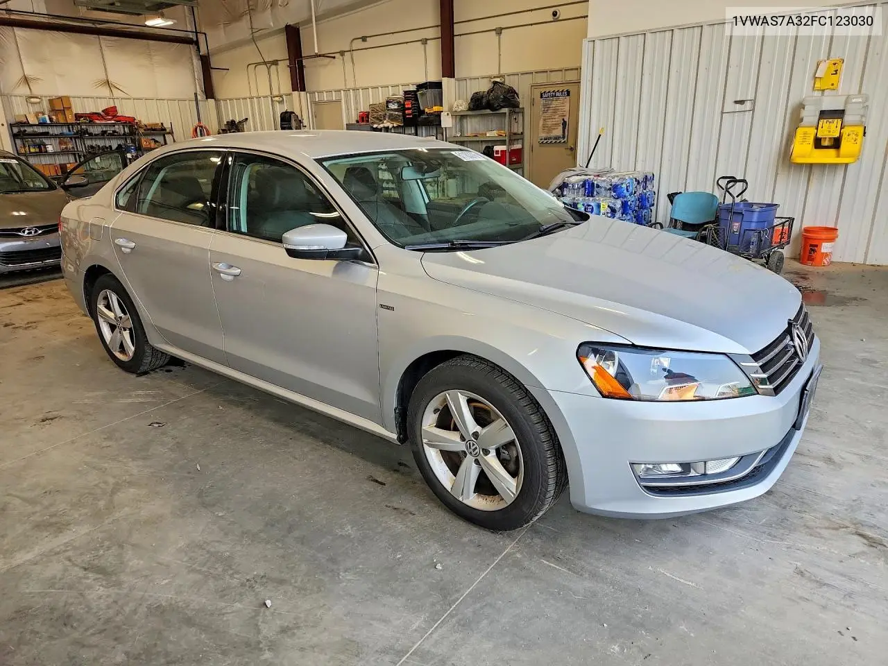 2015 Volkswagen Passat S VIN: 1VWAS7A32FC123030 Lot: 61183376