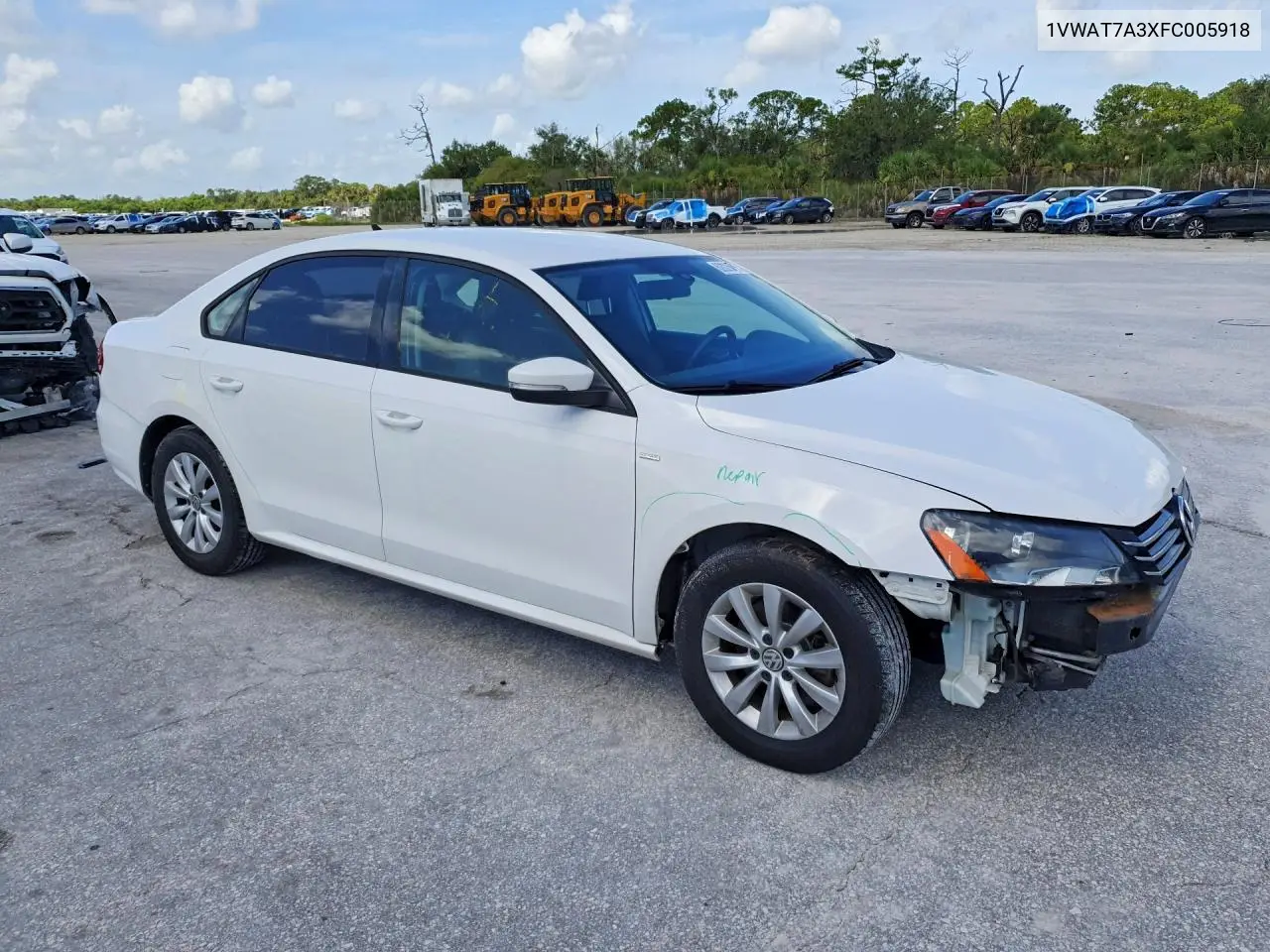 2015 Volkswagen Passat S VIN: 1VWAT7A3XFC005918 Lot: 62026016