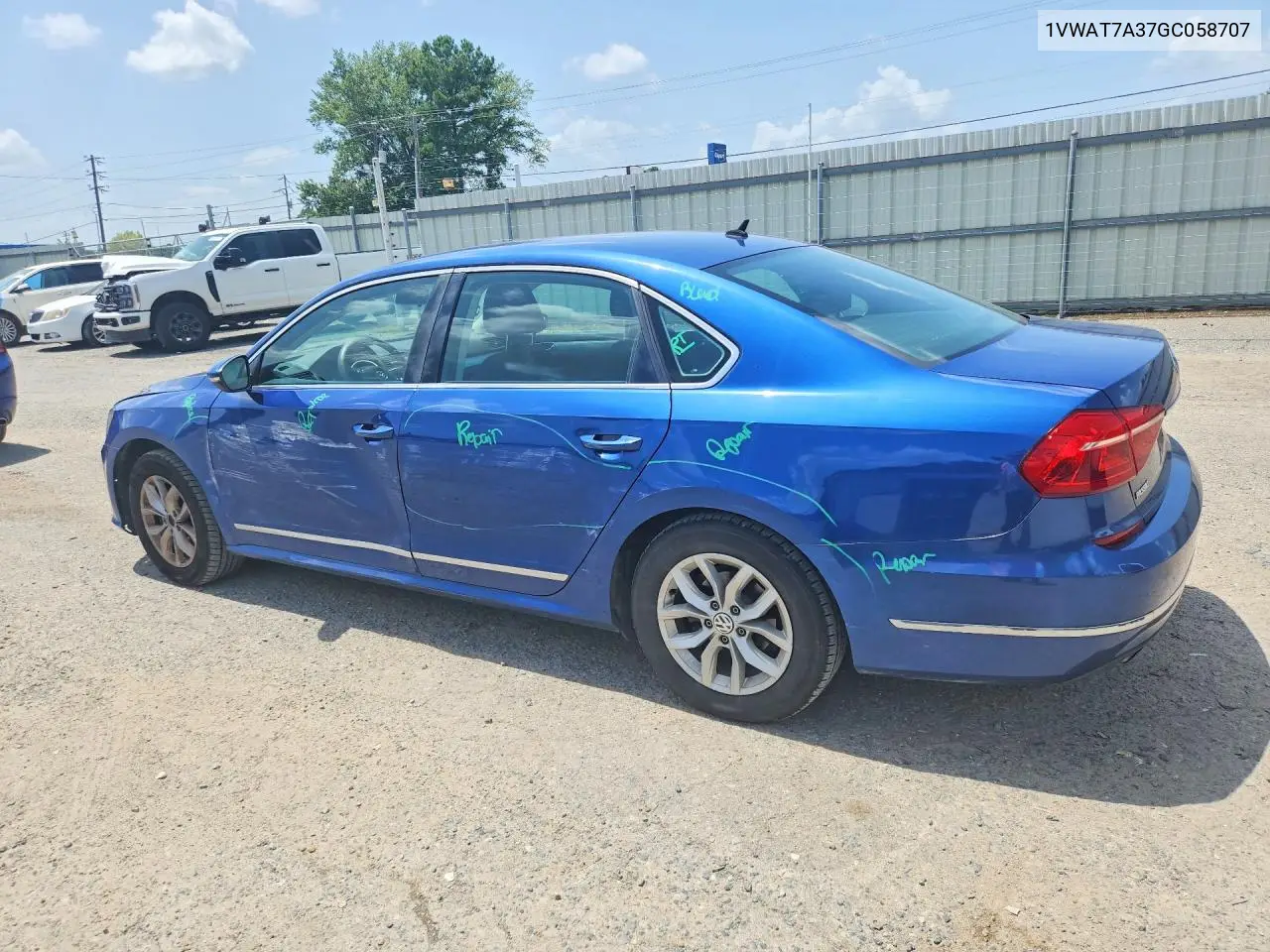 2016 Volkswagen Passat S VIN: 1VWAT7A37GC058707 Lot: 61625266