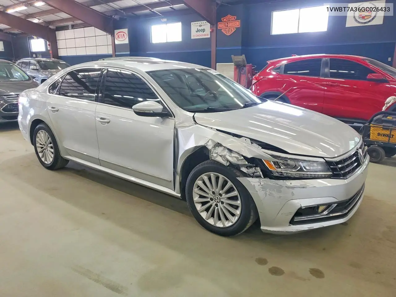 2016 Volkswagen Passat Se VIN: 1VWBT7A36GC026433 Lot: 61705366