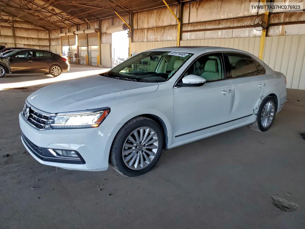 1VWBT7A37HC076923 2017 Volkswagen Passat Se