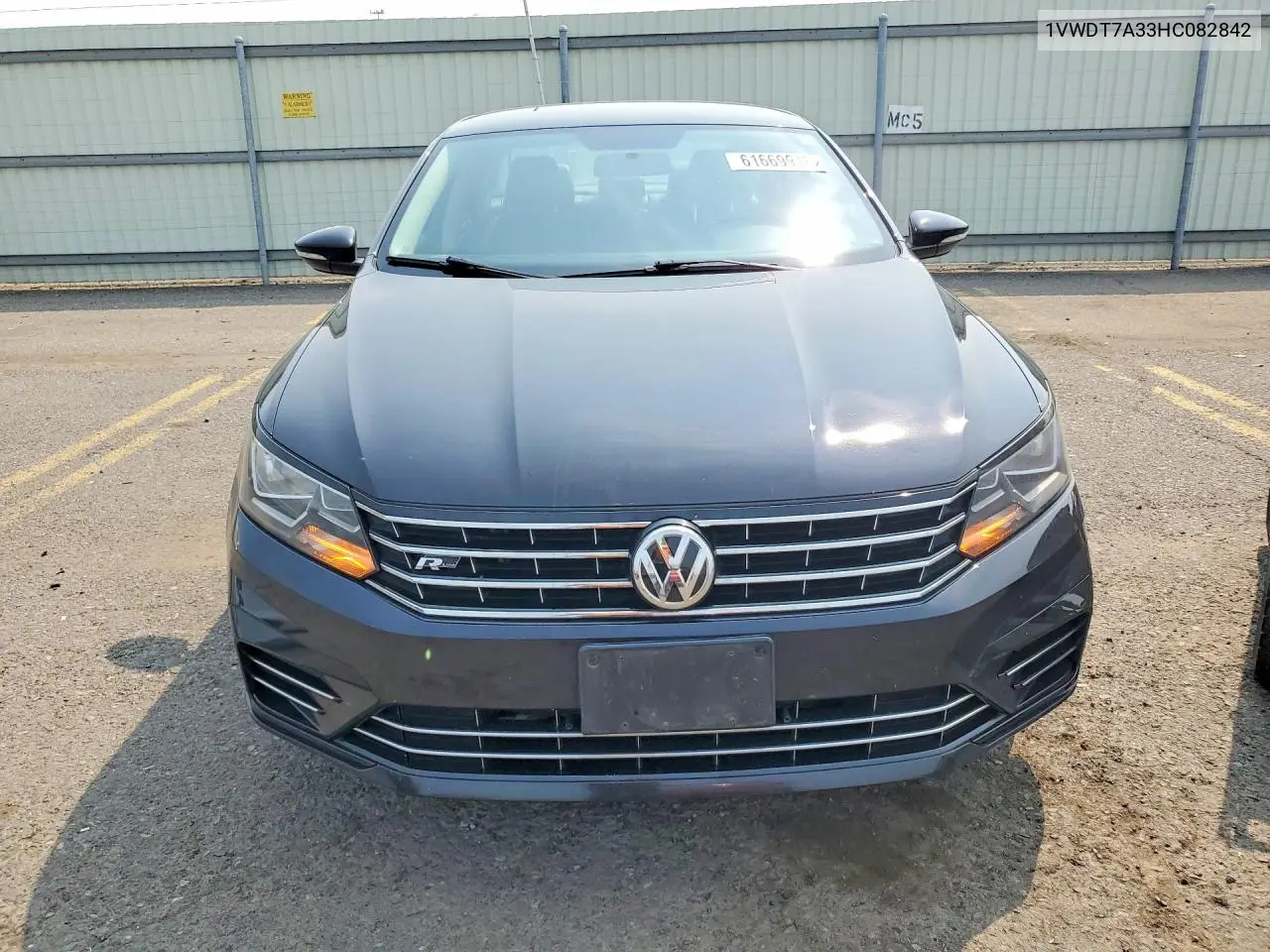 2017 Volkswagen Passat R-Line VIN: 1VWDT7A33HC082842 Lot: 61669916