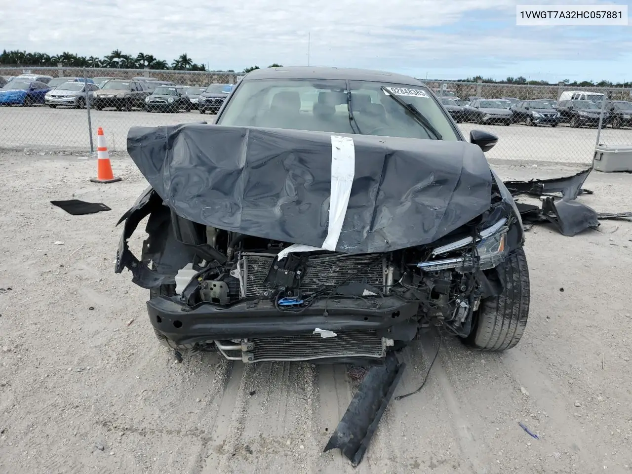 1VWGT7A32HC057881 2017 Volkswagen Passat Se