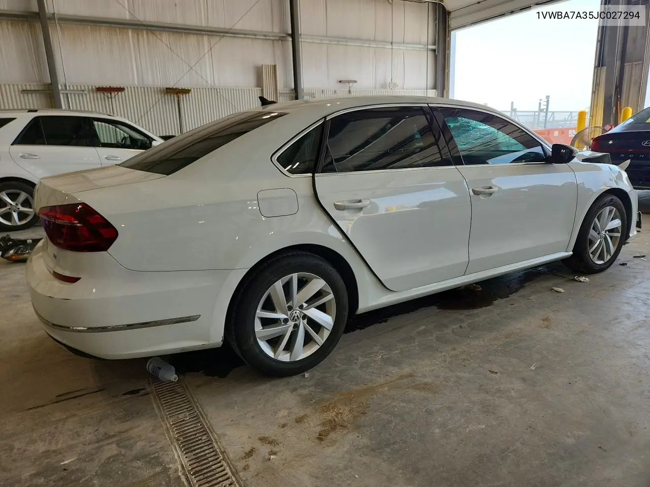 2018 Volkswagen Passat Se VIN: 1VWBA7A35JC027294 Lot: 59823746