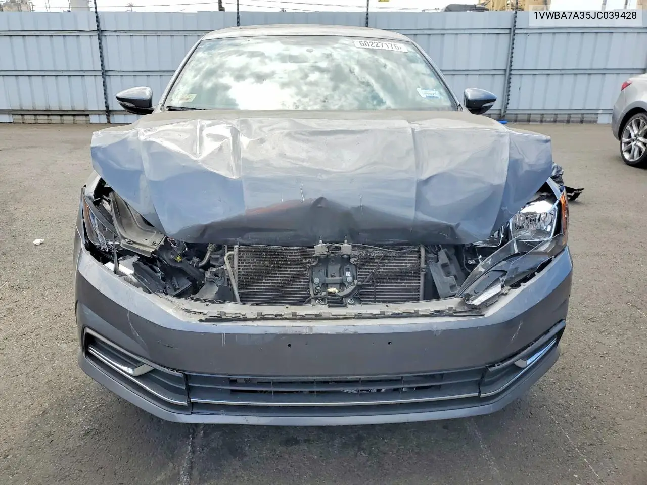 2018 Volkswagen Passat Se VIN: 1VWBA7A35JC039428 Lot: 60227176