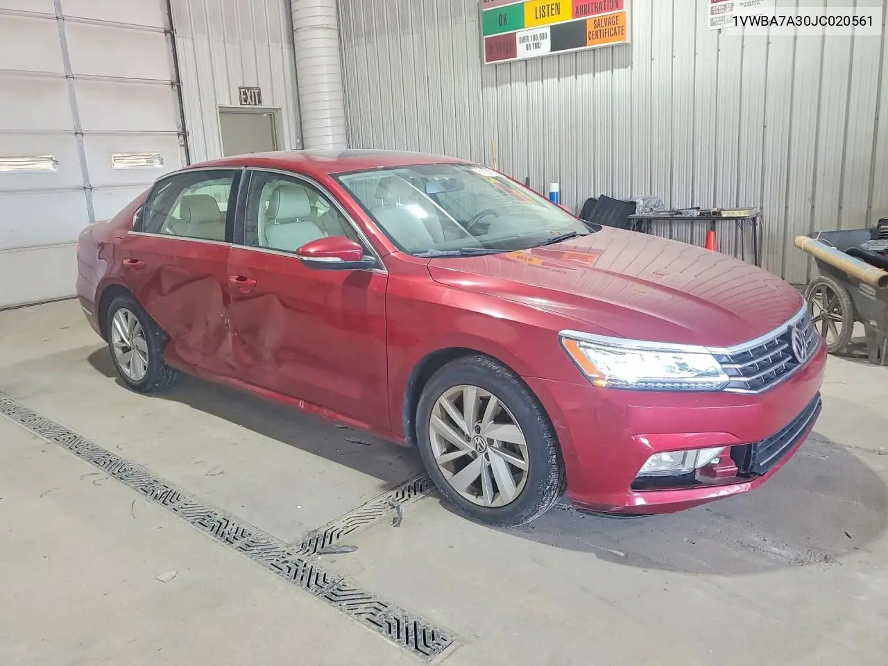 2018 Volkswagen Passat Se VIN: 1VWBA7A30JC020561 Lot: 61130776