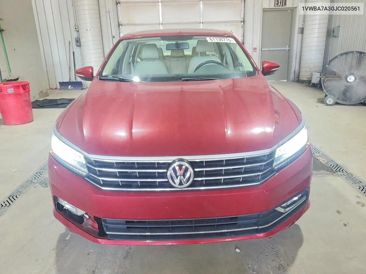 2018 Volkswagen Passat Se VIN: 1VWBA7A30JC020561 Lot: 61130776