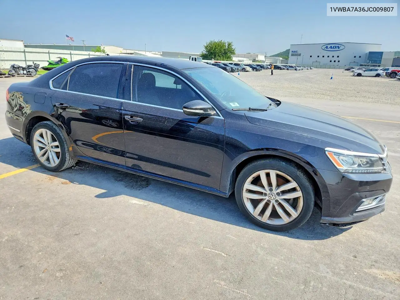 2018 Volkswagen Passat Se VIN: 1VWBA7A36JC009807 Lot: 61582196