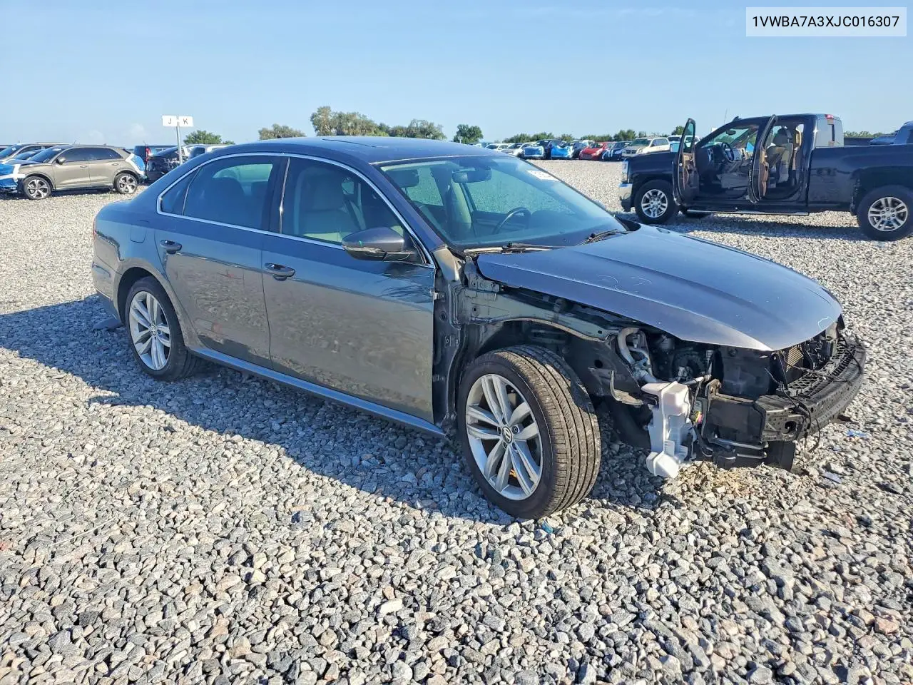 2018 Volkswagen Passat Se VIN: 1VWBA7A3XJC016307 Lot: 61693446