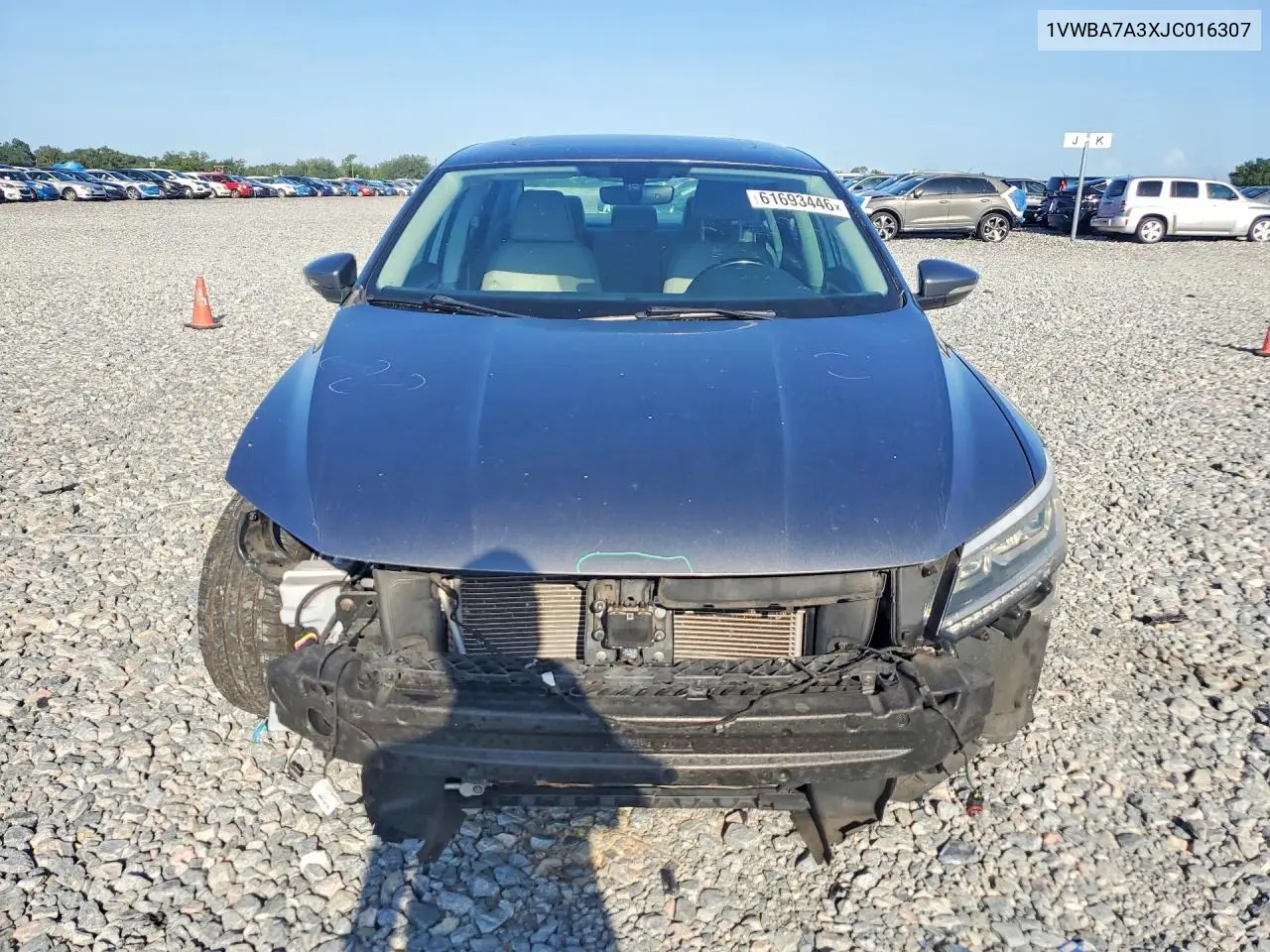 2018 Volkswagen Passat Se VIN: 1VWBA7A3XJC016307 Lot: 61693446